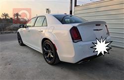 کرایسلەر 300